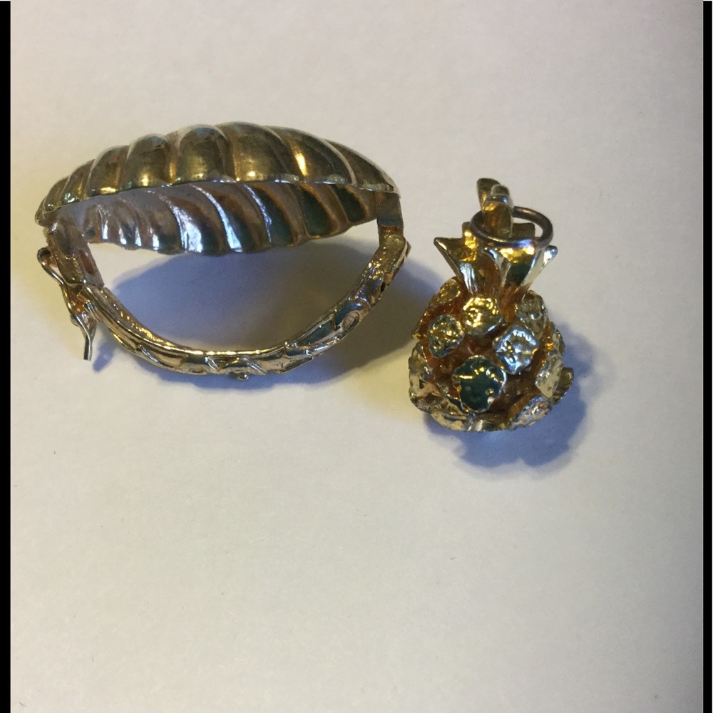 Scarf Holder and Pineapple Charm