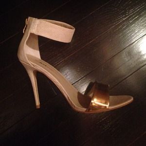 Nude and gold sexy pumps.  NIB.