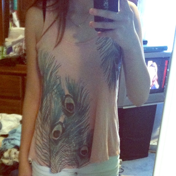 Flowly Rue 21 pea cock feather tank