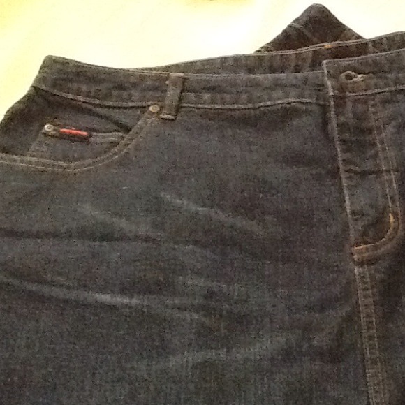 PLUS SIZE DENIM SKIRT