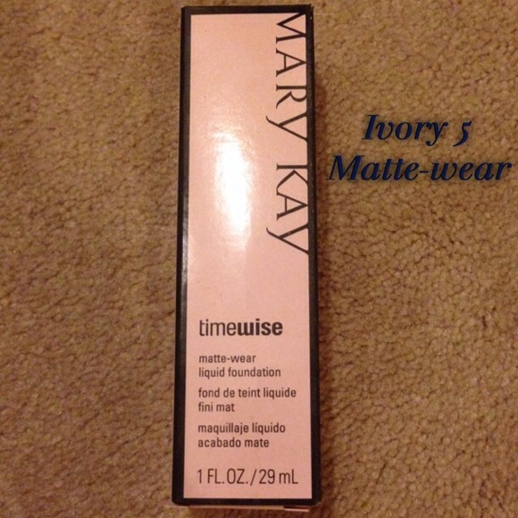 Mary Kay Timewise Ivory 5 liquid foundation