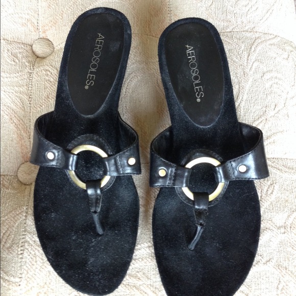 7.5 Aerosoles Sandals black