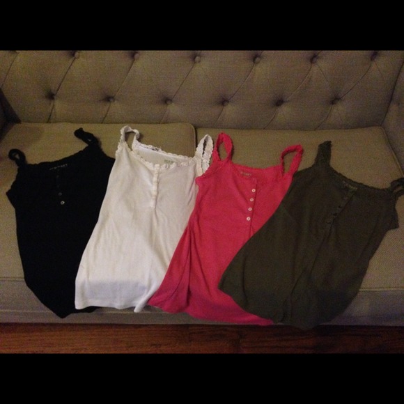 Tank tops "BUNDLED" from old navy!!! RESERVED!!!!!