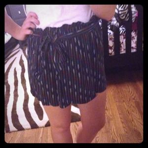 Patterned skirt!