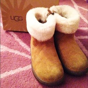 Toddler Girls Ugg Boots sz 9