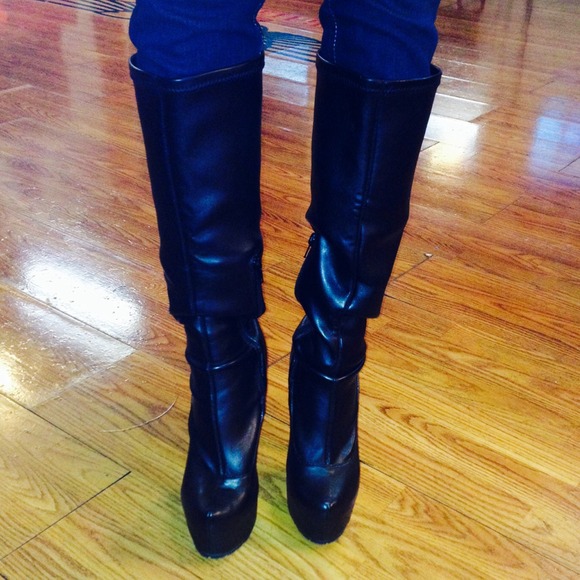 ZiGi Girl Boots - Picture 3 of 4