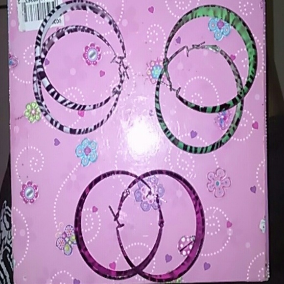 Earings