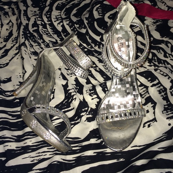 Silver Diamond Platforms w. diamond flower heel