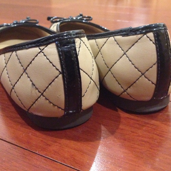 🎉Host Pick!🎉 Brazilian Anacapri flats 💖 - Picture 4 of 4