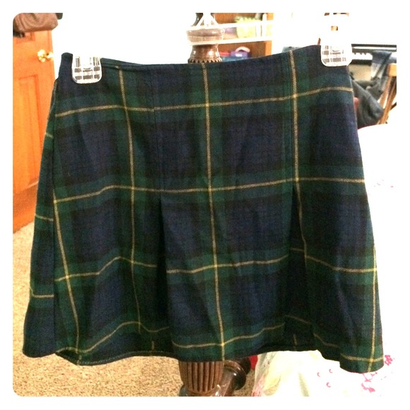 Brandy Melville plaid Kaitlee skirt