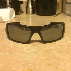 RESERVED‼️  OAKLEY