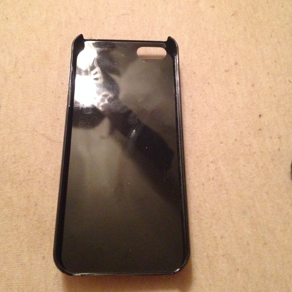 iPhone 5 case never used. - Picture 2 of 3