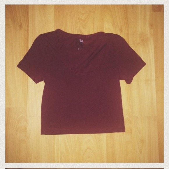 Crop Top - Picture 3 of 3