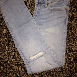 GAP light washed denim skinny jeans
