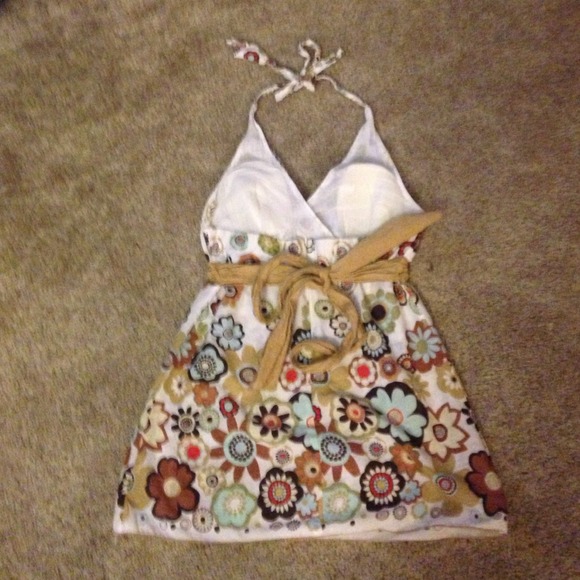 Cute summery halter top. Sz sm😃 - Picture 2 of 4