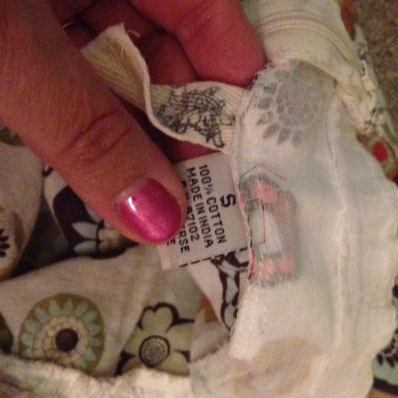 Cute summery halter top. Sz sm😃 - Picture 3 of 4