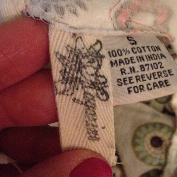 Cute summery halter top. Sz sm😃 - Picture 4 of 4