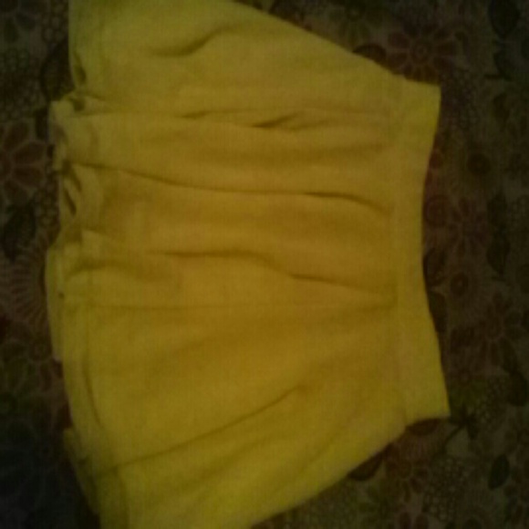 Neon yellow skater skirt - Picture 1 of 1