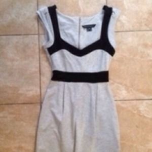 Petit short French connection dress
