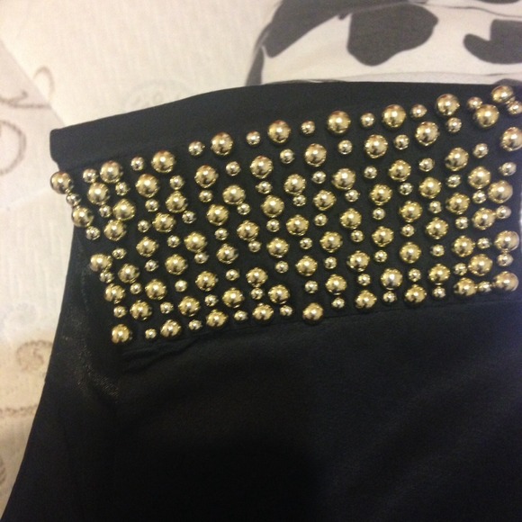 Worn once - BEBE TOP WITH BEAUTIFUL DETAILING - Picture 3 of 3