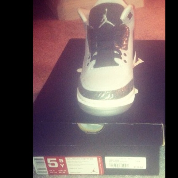 For all that I said 4.5 it's a 5, other is 5.5. - Picture 3 of 3