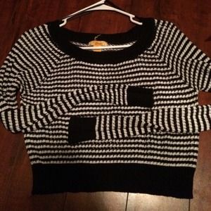 Crop top sweater