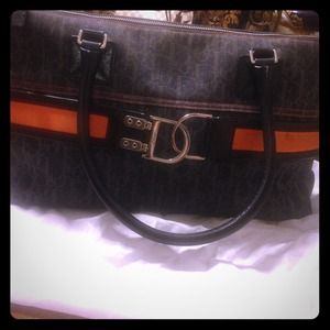 Dior hand/ shoulder bag just like new.