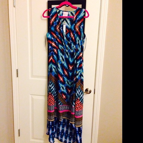 Romeo & Juliet Couture Dress - Picture 2 of 2