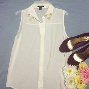 🌞Studded collar shirt🌞