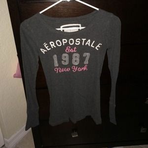 Cute Aeropostale long sleeve shirt size Small