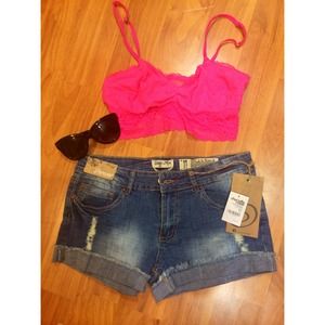 Distressed denim short
