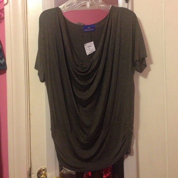 Drapey top - Picture 1 of 1