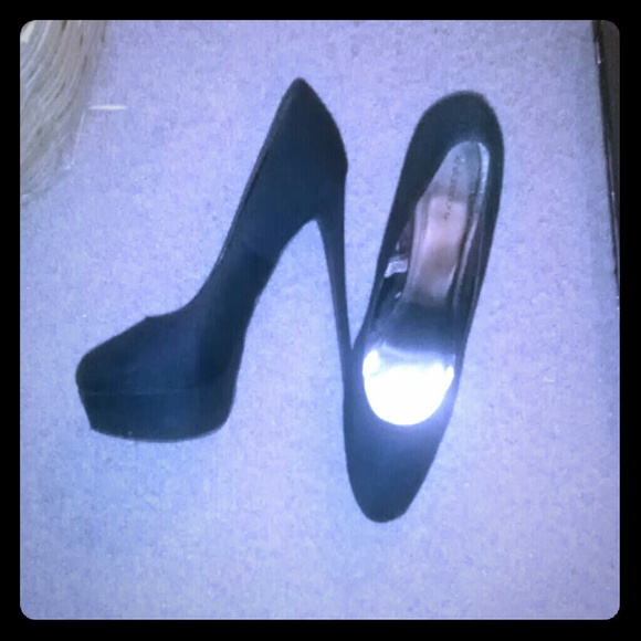 Black 5" platform heel