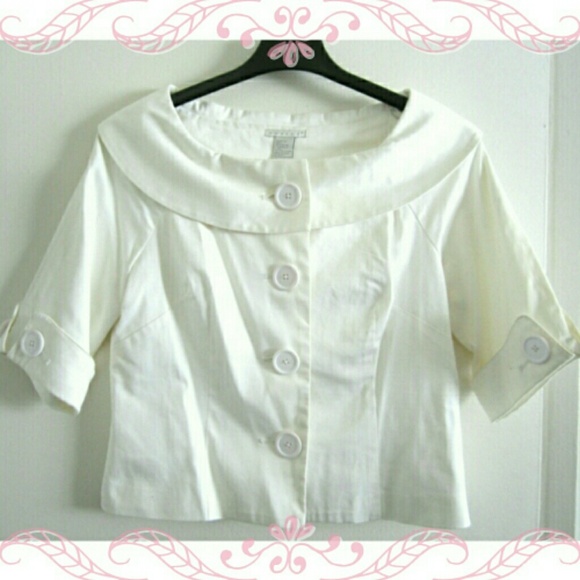 ✨SOLD✨NEW White Dressy Jacket - Picture 1 of 1