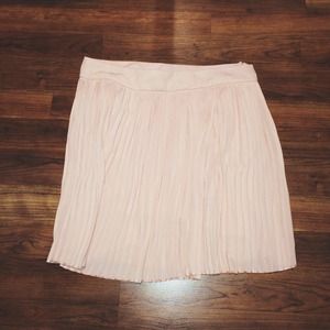 Medium Pink Pleated Mini Skirt