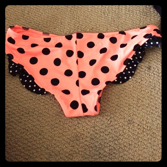Polka for bikini bottoms