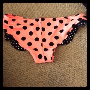 Polka for bikini bottoms