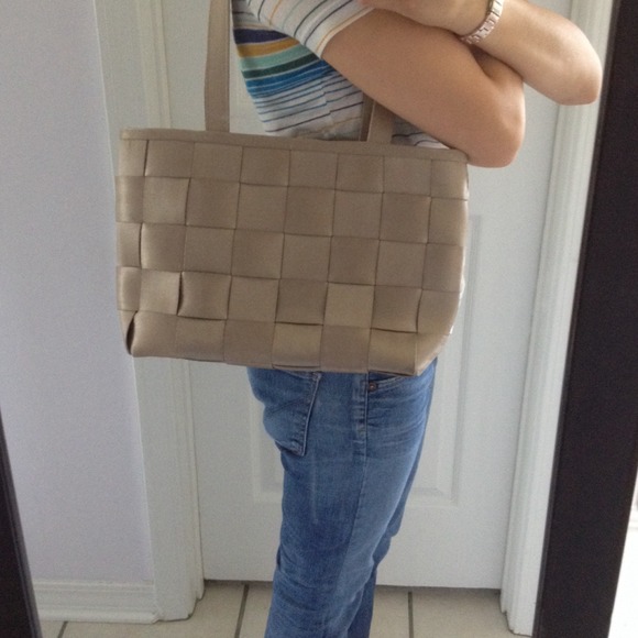 Harvey Seatbelt tote