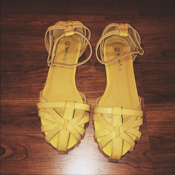 6.5 Strappy Camel Flats