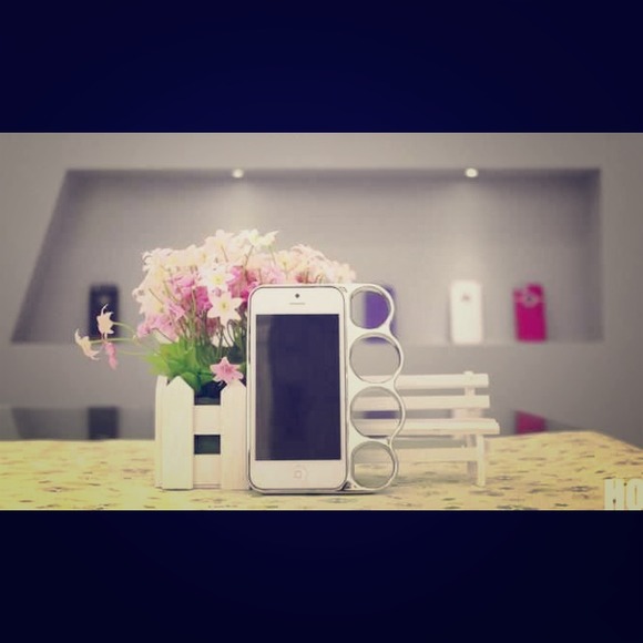 Fashion Ring Knuckles Iphone 5&5s phone frame