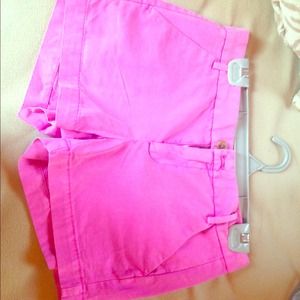 Pink gap shorts