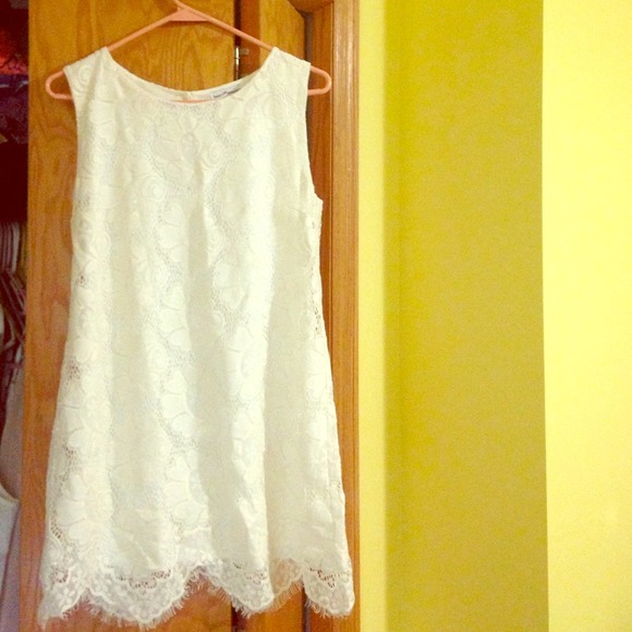 Sunday brunch embroidered dress