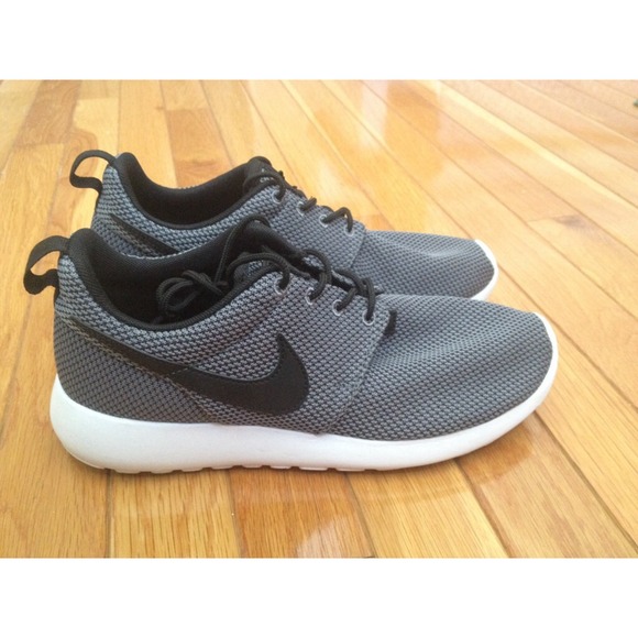 Gray Roshe Runs
