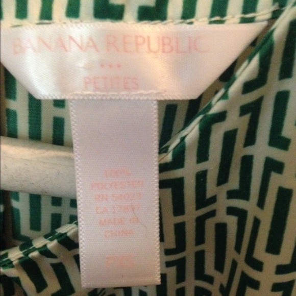 Banana Republic Petite Top - Picture 2 of 4