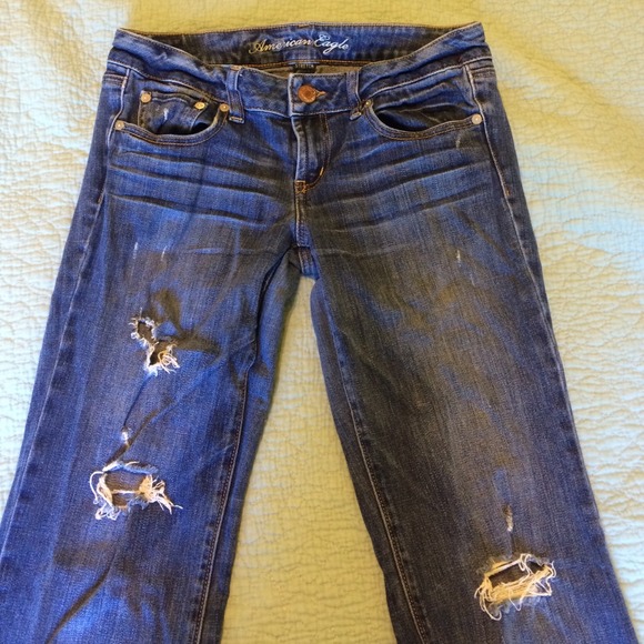 American Eagle Distressed Dark Wash Jeans