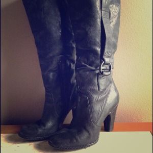 Born black leather boots