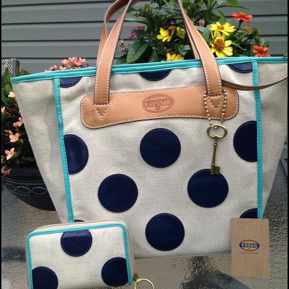 Fossil Handbags - ❤️Bundled-Fossil handbag and wallet