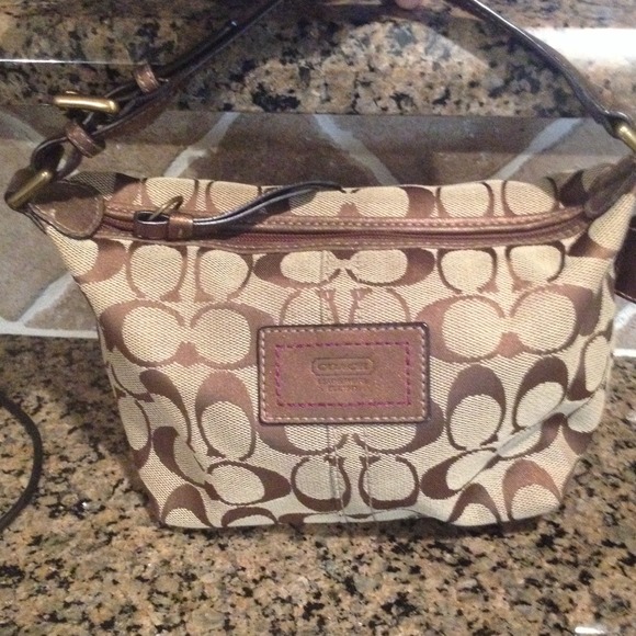 Coach purse never used