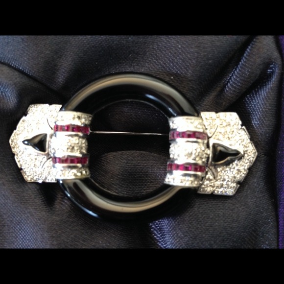 18k Gold Diamond & Ruby Ladies Brooch
