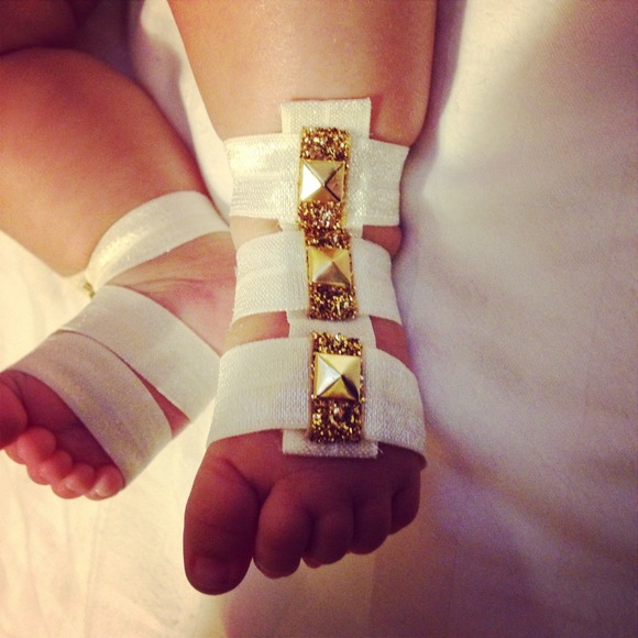 Baby gladiator barefoot sandals. Made to order.